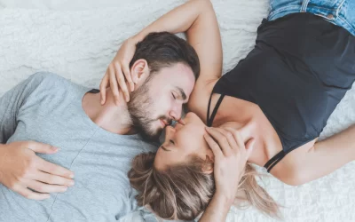 Erótica en Pareja: Cómo mantener la chispa y mejorar el erotismo
